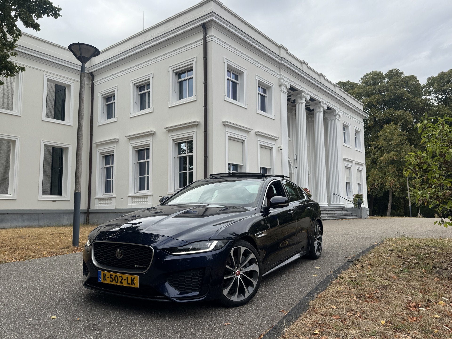 Jaguar XE 2.0 P250 R-Dynamic HSE (bj 2021, automaat), Auto's, Jaguar, Automaat, Achterwielaandrijving, Euro 6, 4 cilinders