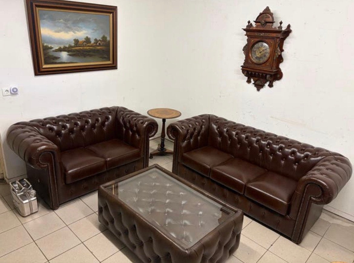 Chesterfield 2 en 3 zits set bankstel voor kantoor of huis