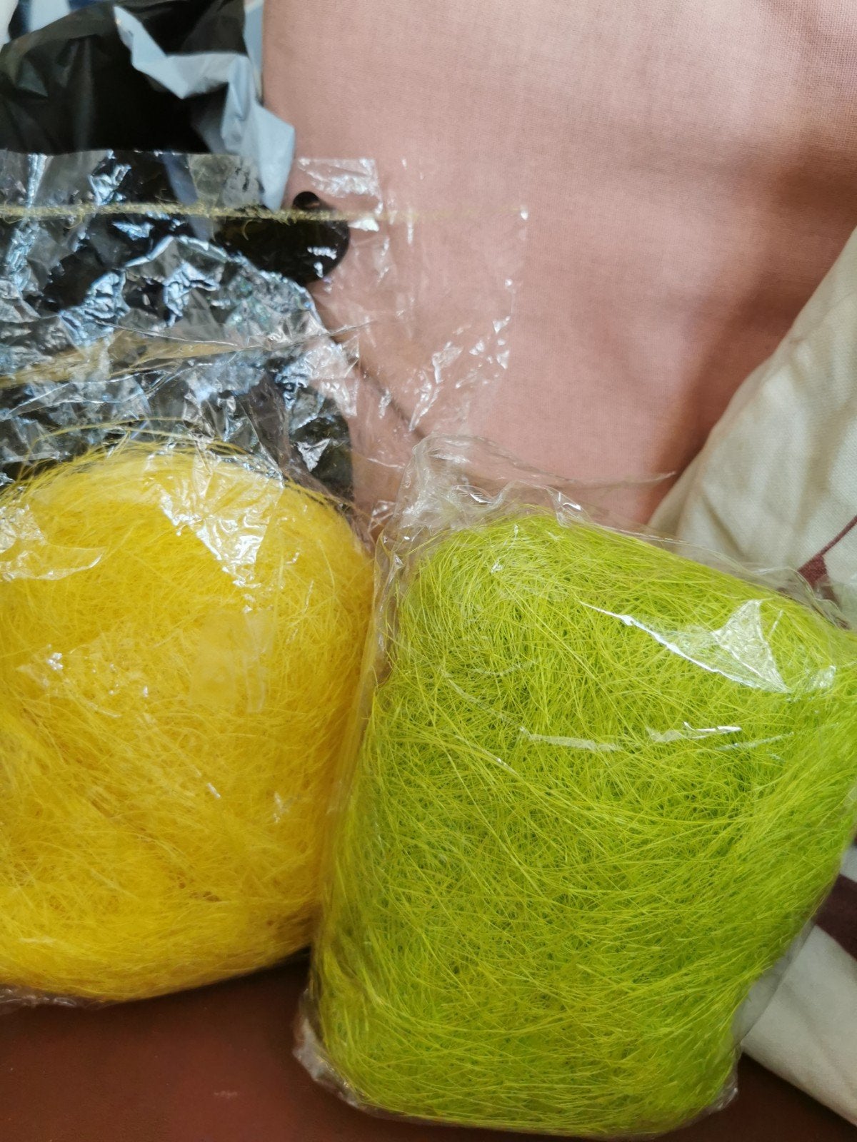 2 pakjes sisaal materiaal geel en groen, Ophalen of Verzenden, Nieuw, Breien of Haken, Wol of Garen