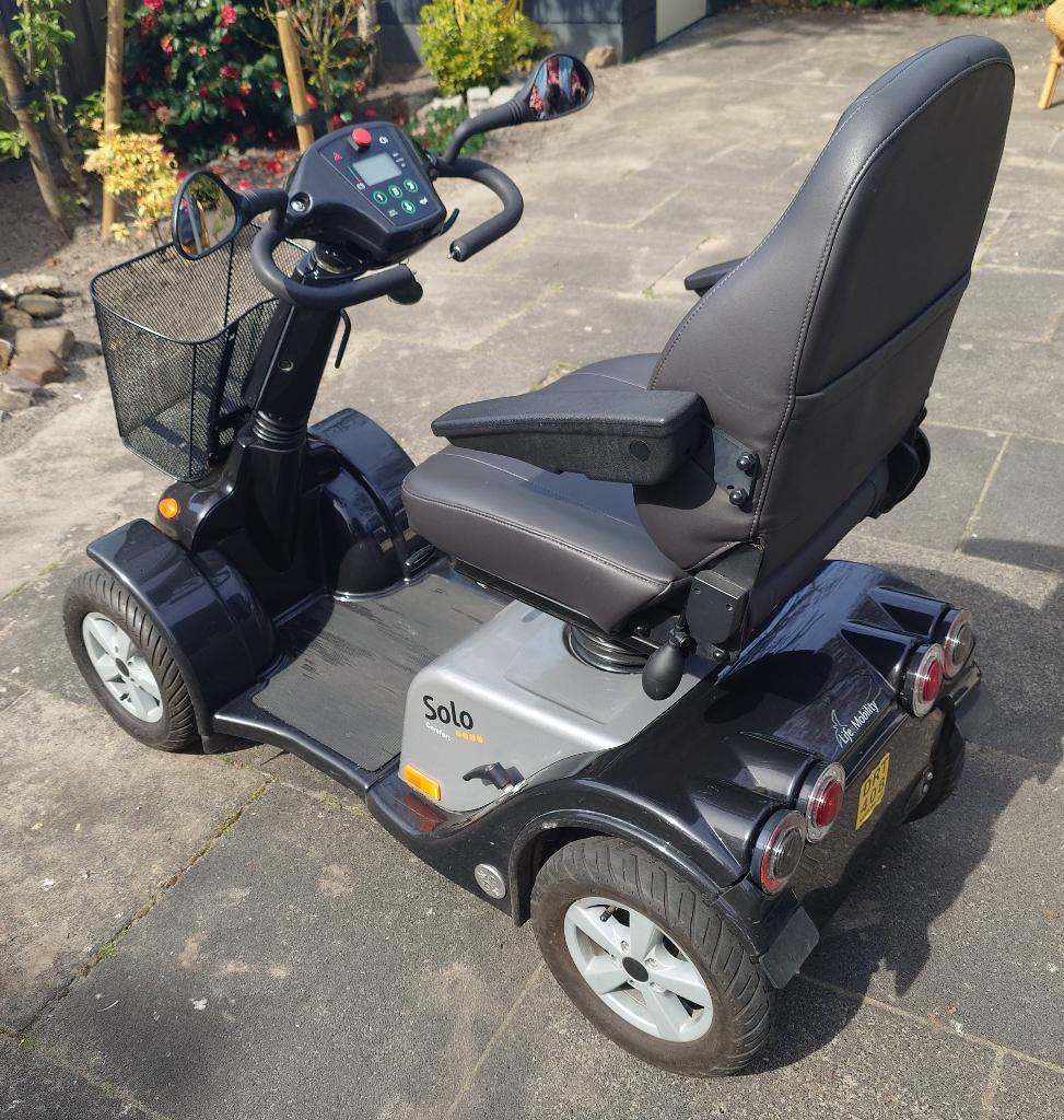Life & Mobility Solo Scootmobiel (+ gratis rollatorhouder), Ophalen, Life and Mobility, Gebruikt, 16 km/u of meer