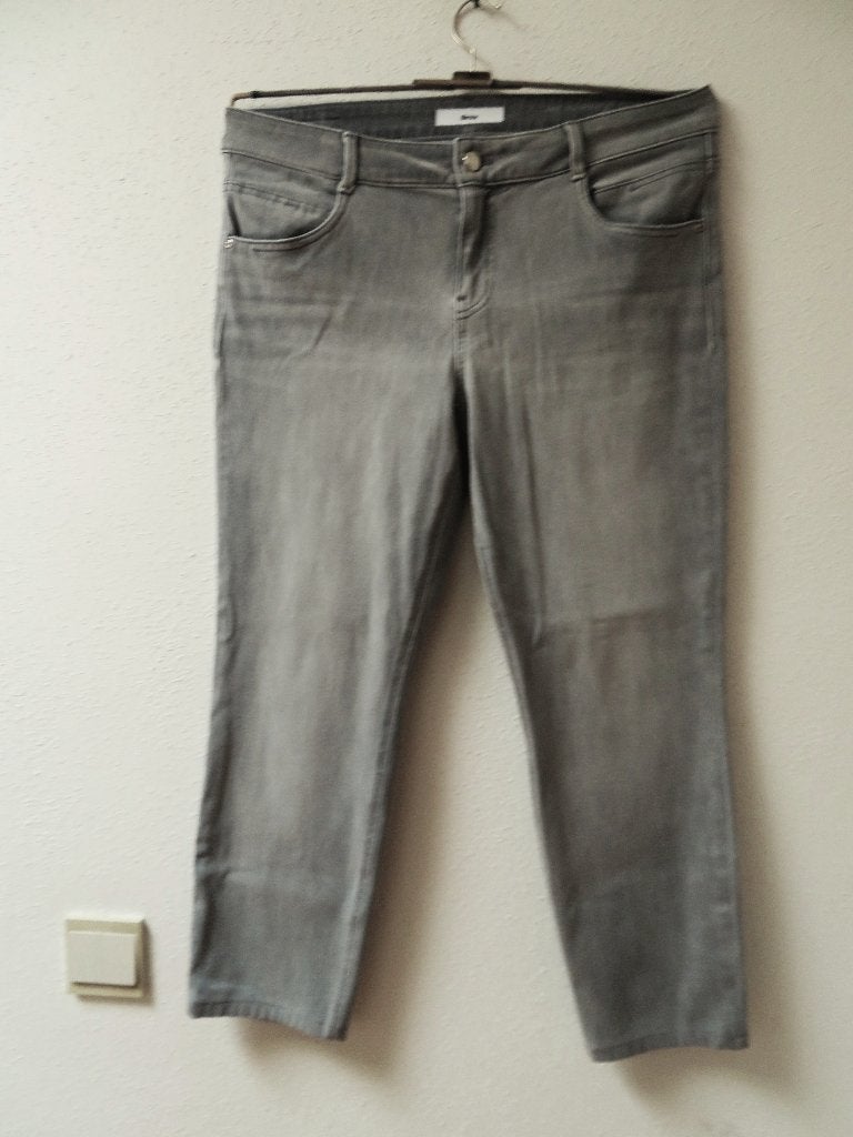 S15 BRAX SHAKIRA driekwart jeans broek grijs maat 40 K, Kleding | Dames, Broeken en Pantalons, Maat 38/40 (M), Zo goed als nieuw