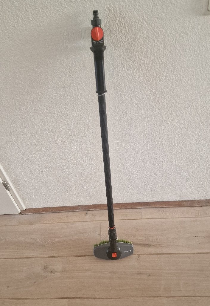 Gardena auto borstel, wasborstel, met slangaansluiting, Ophalen, Zo goed als nieuw