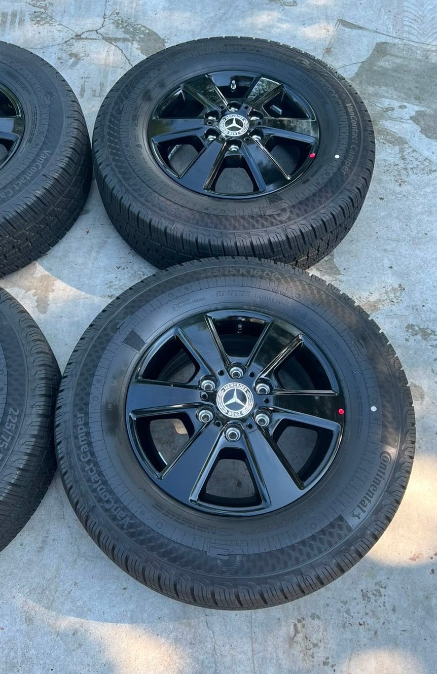 Originele Mercedes Sprinter set black edition camper, Auto-onderdelen, Banden en Velgen, Bestelwagen, 16 inch, Banden en Velgen