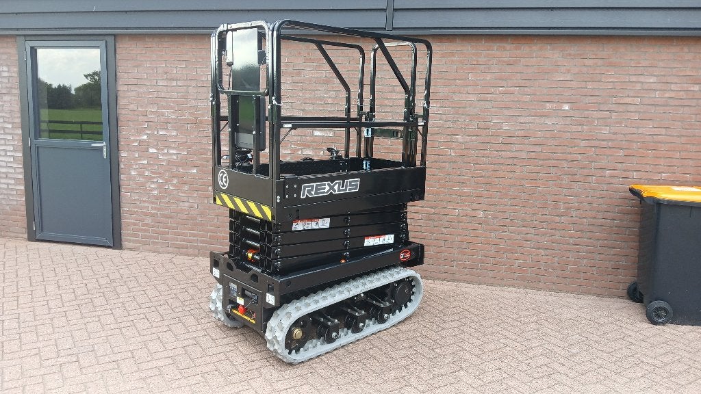 Elektrische Schaarhoogwerker 5.8m – Rups - Compact - Nieuw, Ophalen, Hoogwerker