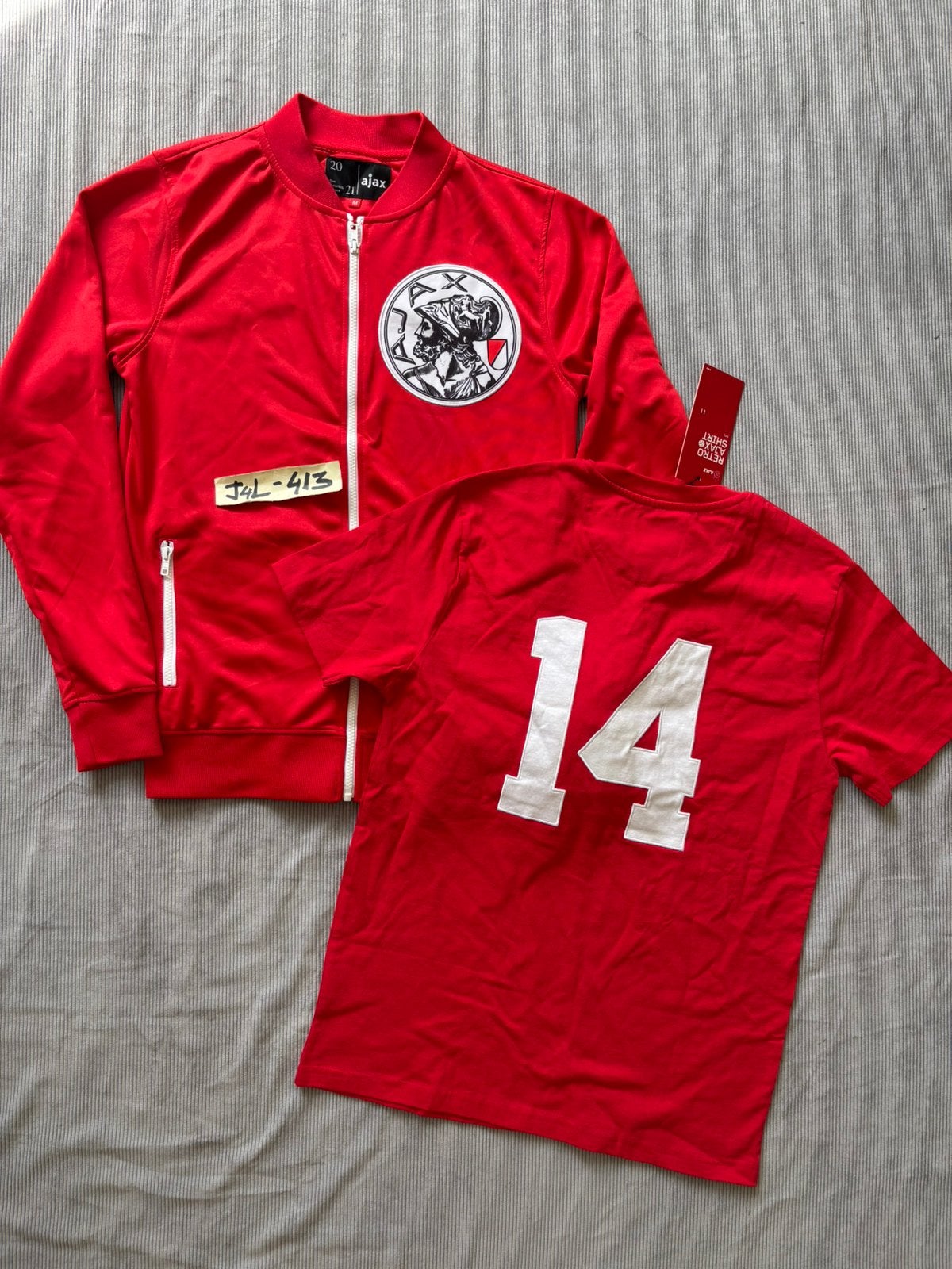 Ajax medium limited edition jack/ shirt seizoenskaart corona, Verzenden, Zo goed als nieuw, Shirt
