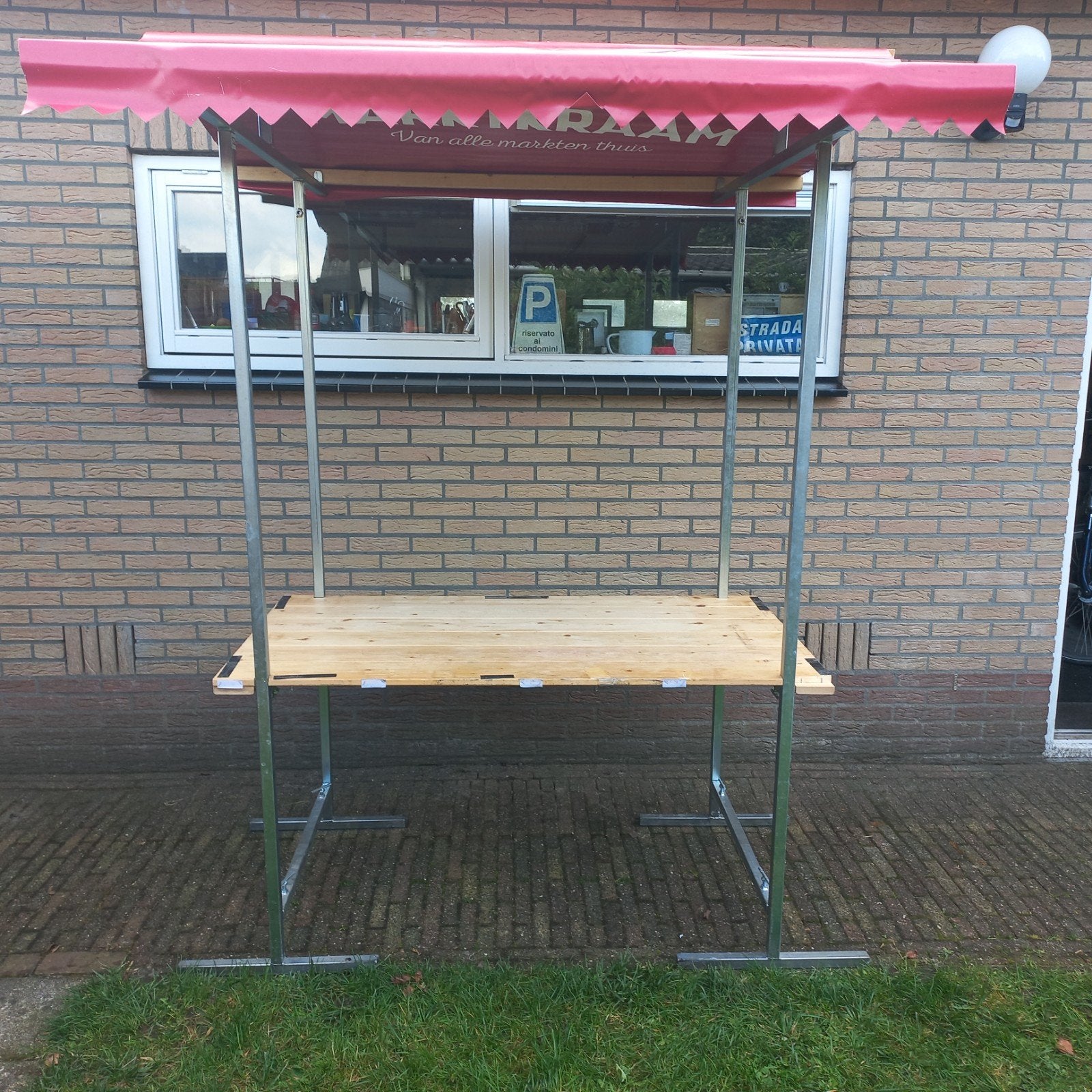 Marktkraam, Ophalen