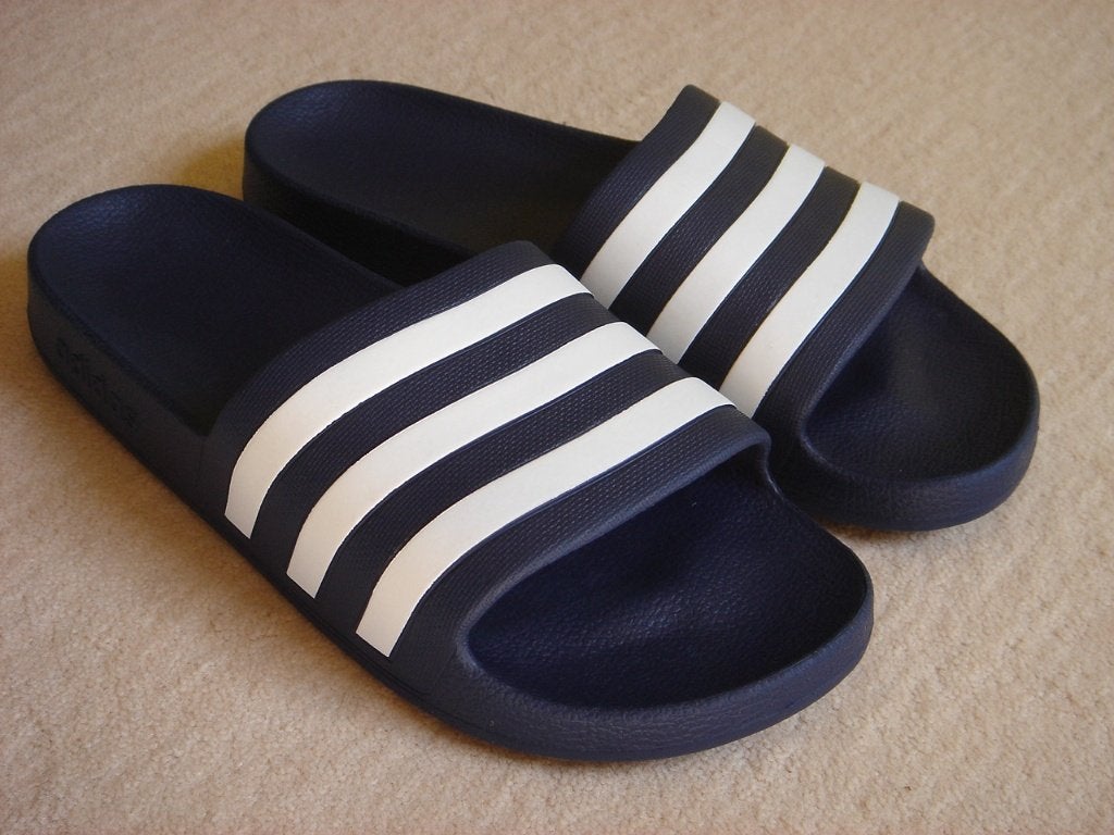 Originele Adidas Adilette AQUA Badslippers mt 9 (43) Blauw, Slippers, Blauw, Ophalen of Verzenden, Zo goed als nieuw