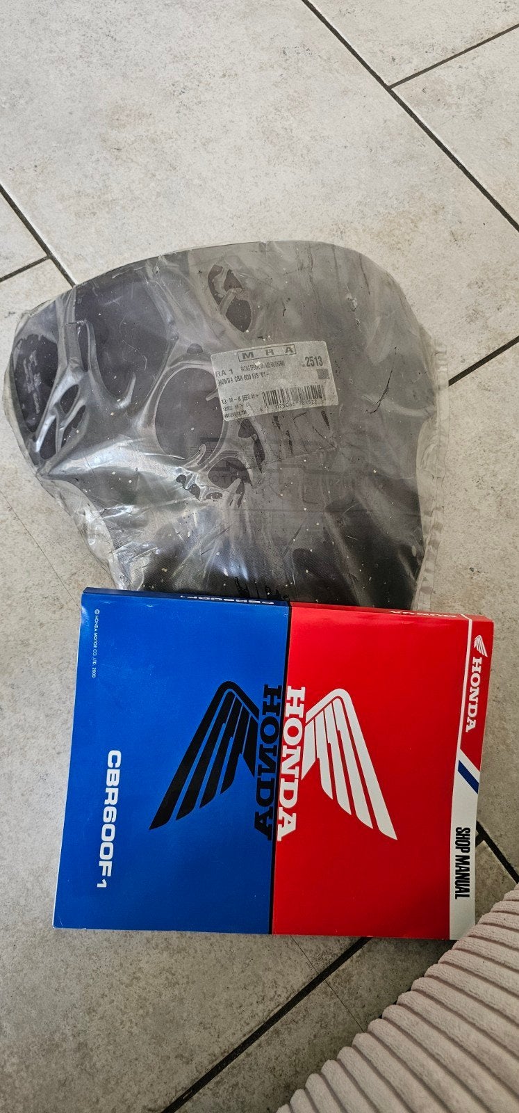 Scherm en werkplaats handboek cbr600 2001, Motoren, Ophalen