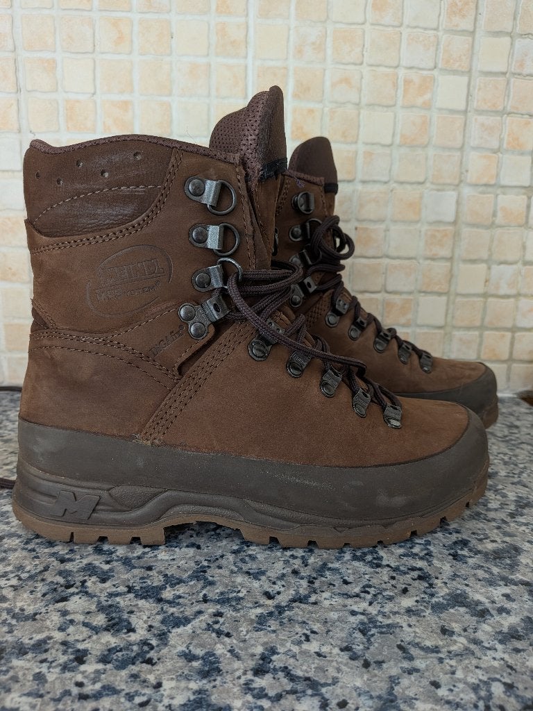 Meindl Wandelschoenen, Sport en Fitness, Bergsport en Wandelen, Ophalen, Zo goed als nieuw, Schoenen