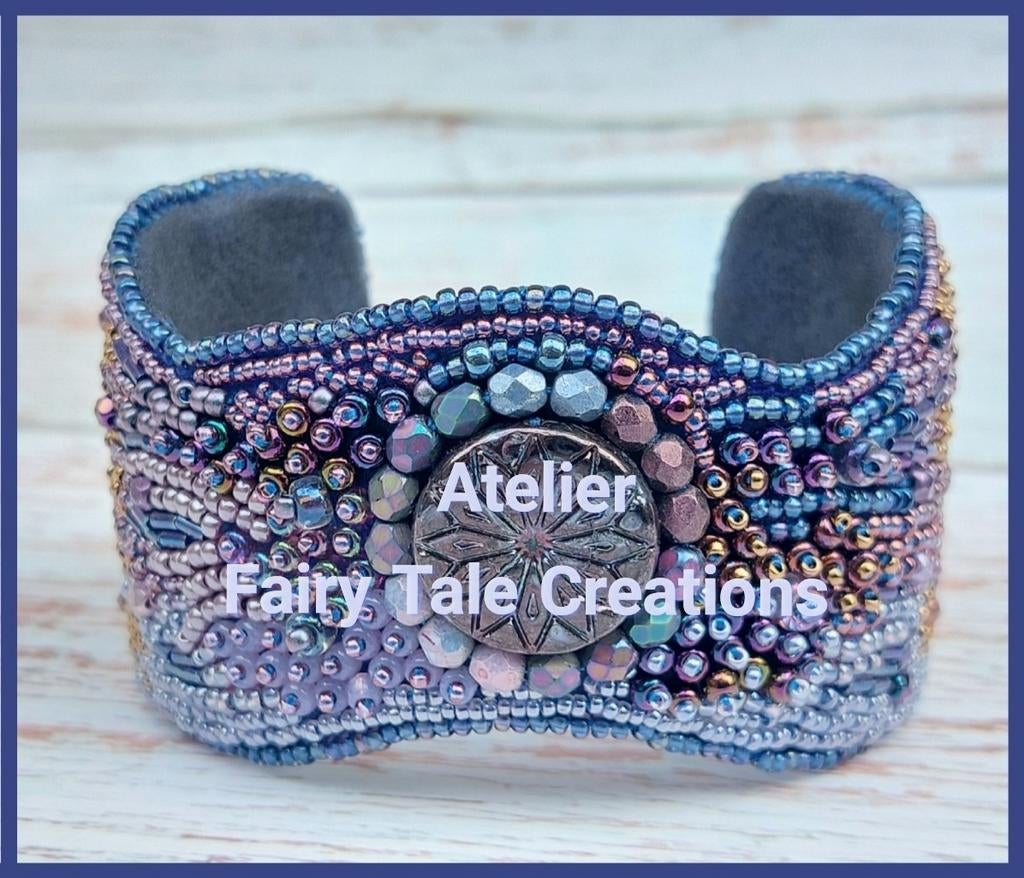 Beadembroidery cuff armband, Sieraden, Tassen en Uiterlijk, Overige materialen, Blauw, Nieuw, Ophalen of Verzenden