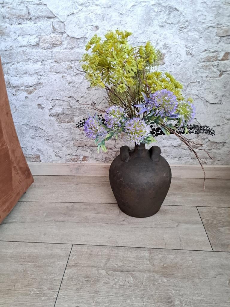 Vaas bruin/zwart met kunst bloemen., Parket, 75 m² of meer, Grijs, Ophalen of Verzenden
