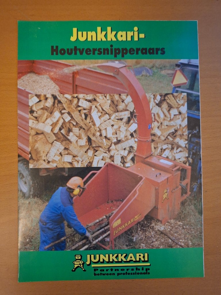 Folder Junkkari houtversnipperaars, Ophalen of Verzenden, Gelezen, Tractor en Landbouw