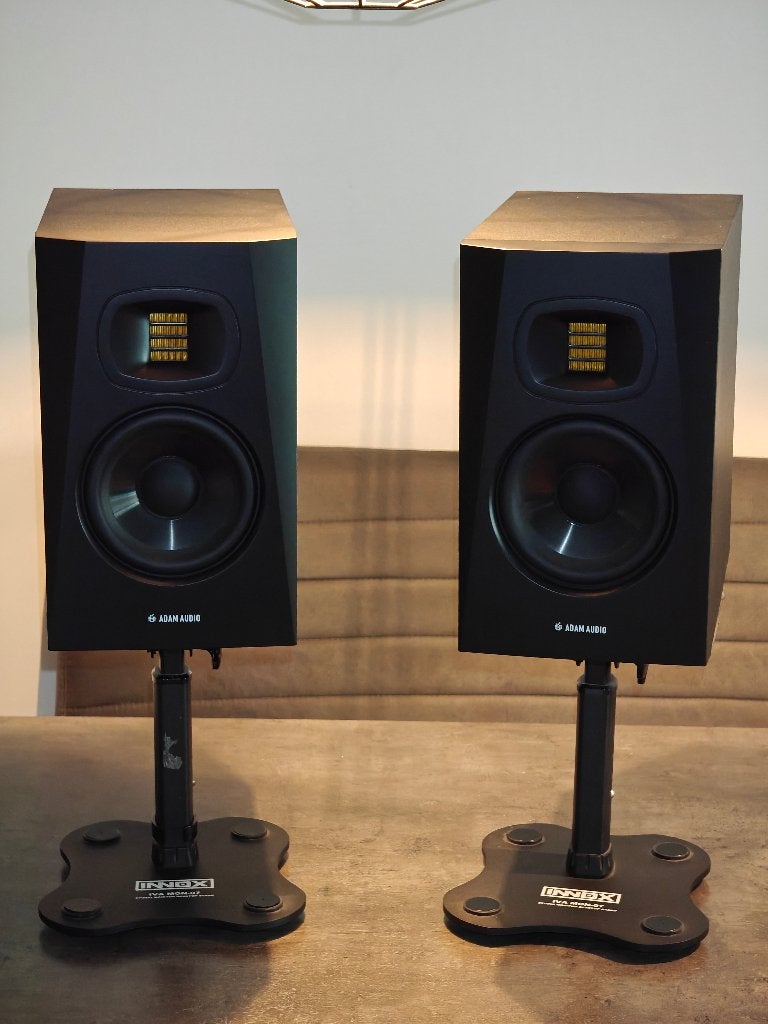 ADAM Audio T5V set studio speakers + Innox stands en kabels, Audio, Tv en Foto, Luidsprekers, Studiomonitor, Zo goed als nieuw