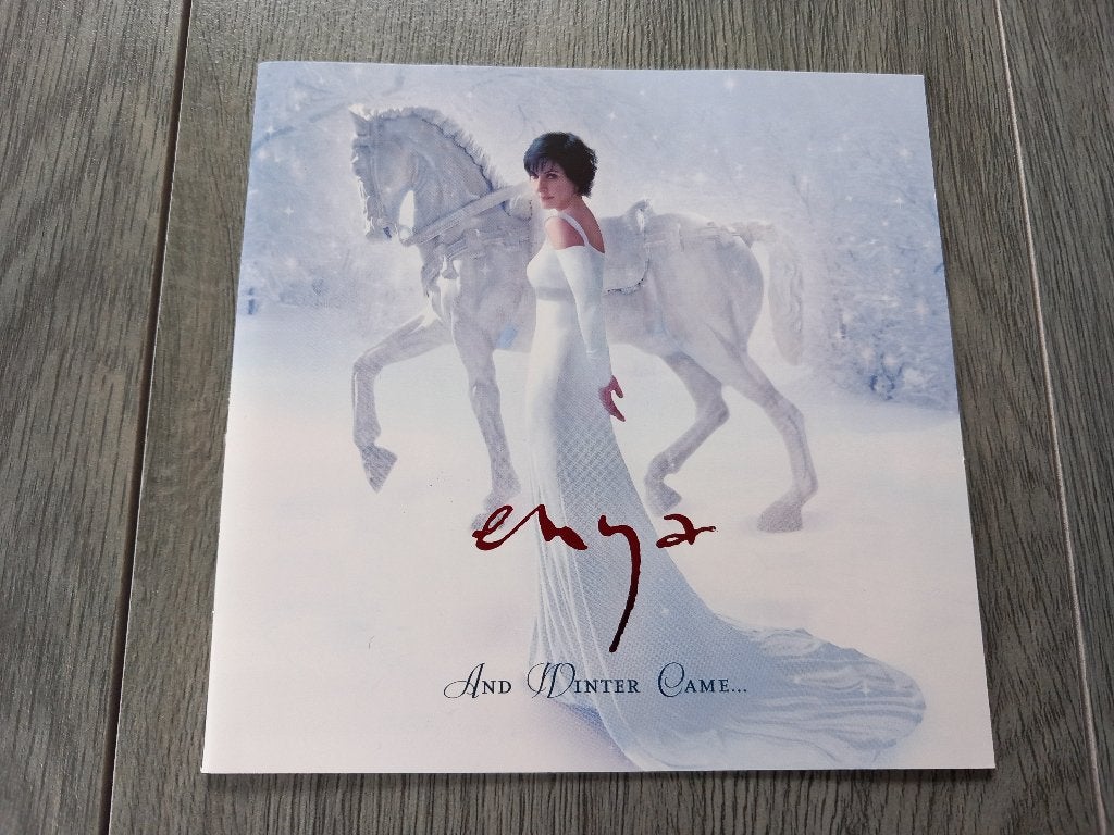 CD  Enya - And winter came ... (2008), Ophalen of Verzenden, Zo goed als nieuw
