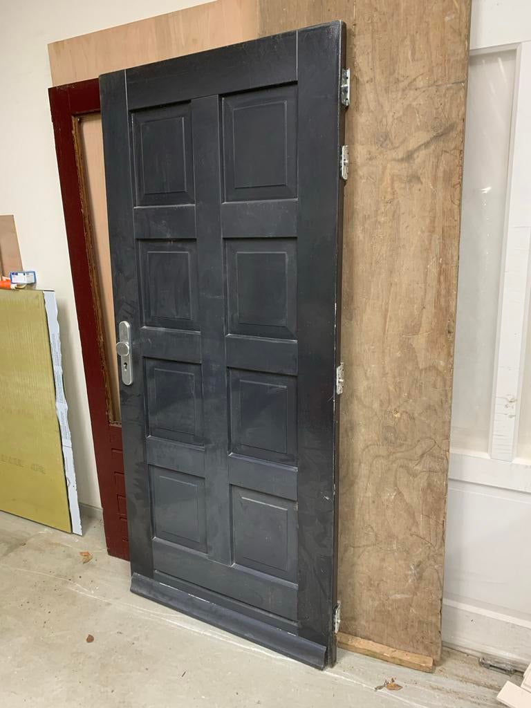 Hardhouten voordeur 93x201 cm met driepuntsluiting, Doe-het-zelf en Verbouw, Ophalen, Gebruikt, 80 tot 100 cm, Buitendeur