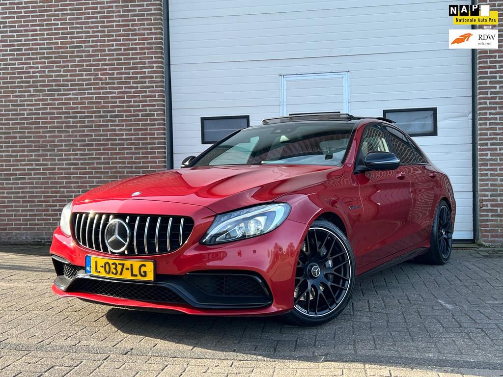 Mercedes-Benz C-klasse AMG 63 / Pano / Schaalstoelen / Deale, Automaat, Achterwielaandrijving, Gebruikt, Bedrijf