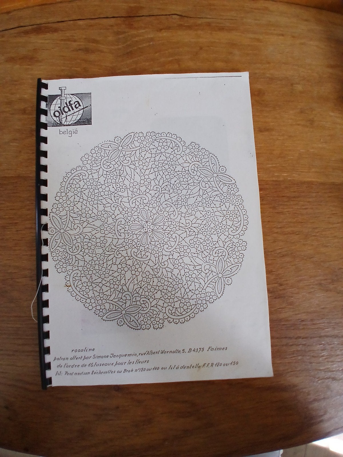 Werkboek/brochure van de OIDFA (naald- en kloskant), Ophalen of Verzenden, Gelezen, Overige onderwerpen