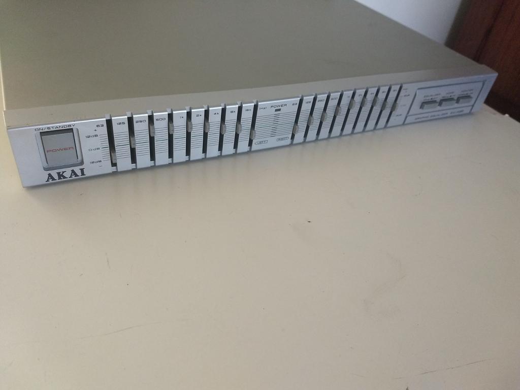 Goede AKAI EQUALIZER, Ophalen