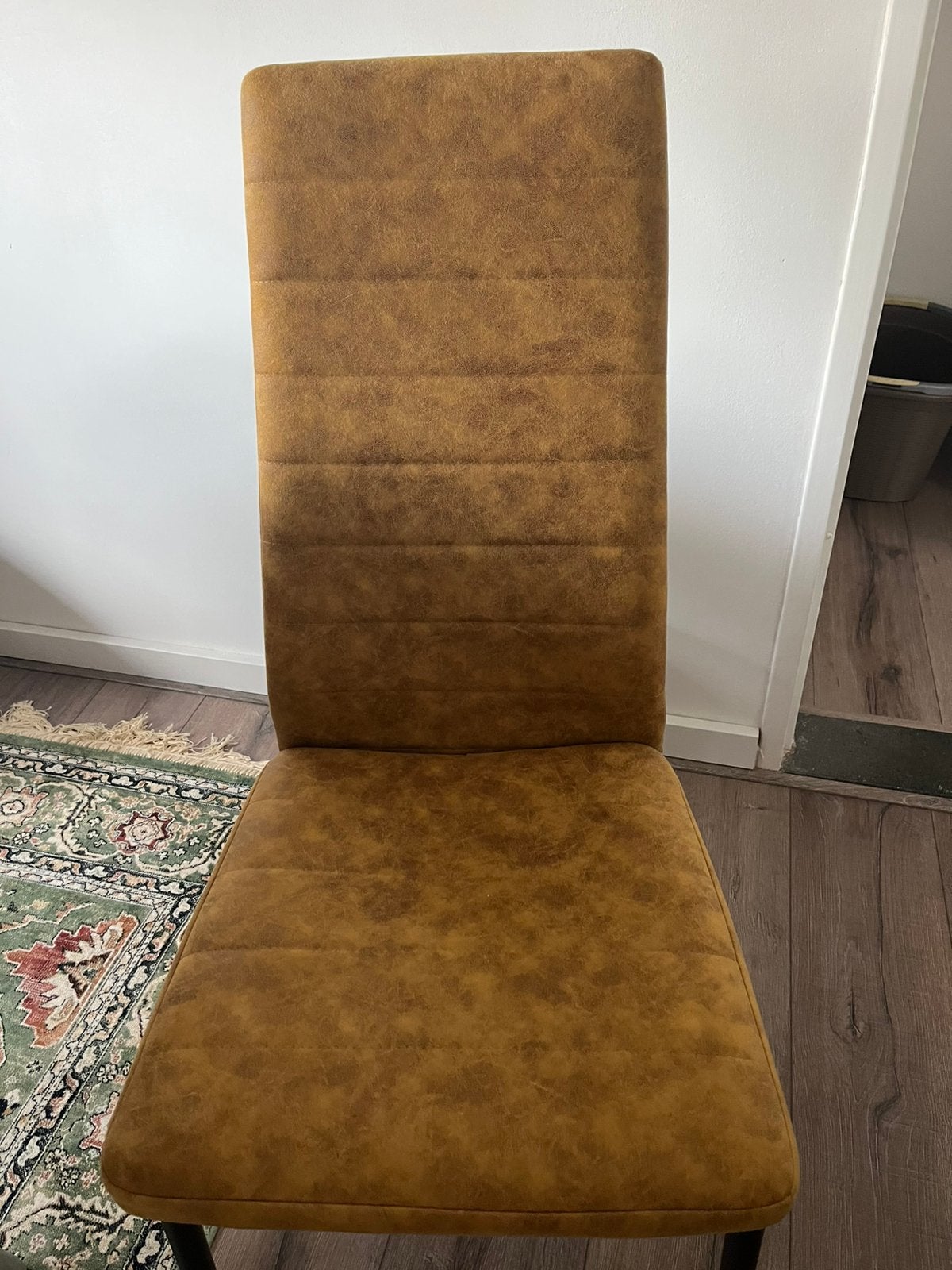 6 eetkamer stoelen, Ophalen, Zo goed als nieuw, Bruin, Twee