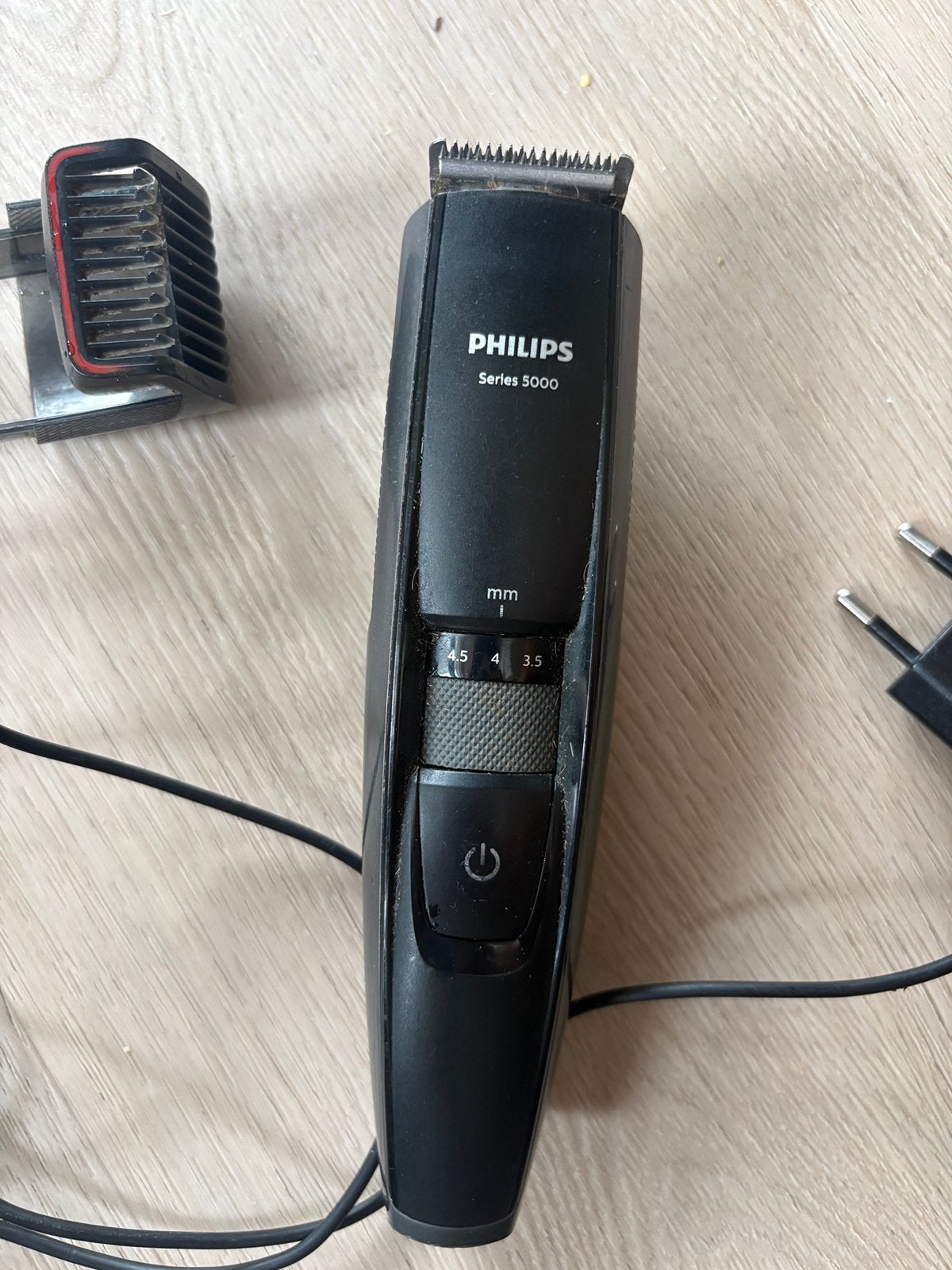 Philips serie 5000 trimmer, Ophalen of Verzenden, Gebruikt, Scheren en Epileren