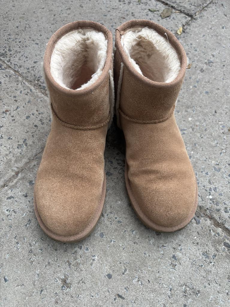 UGG enkellaars - maat 38, Ophalen, Zo goed als nieuw, Zwart