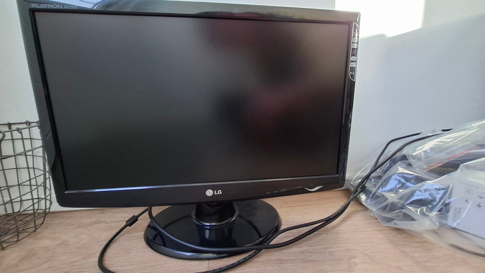 LCD Computerscherm, Computers en Software, Ophalen, Gebruikt, Overige typen, 60 Hz of minder