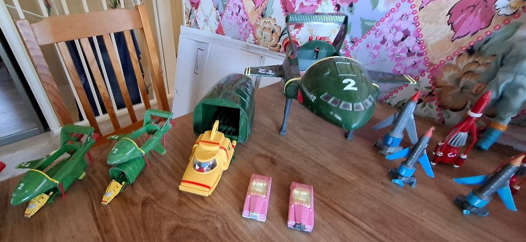 thunderbirds voertuigen en poppetjes (oud & nieuw), Ophalen of Verzenden, Gebruikt