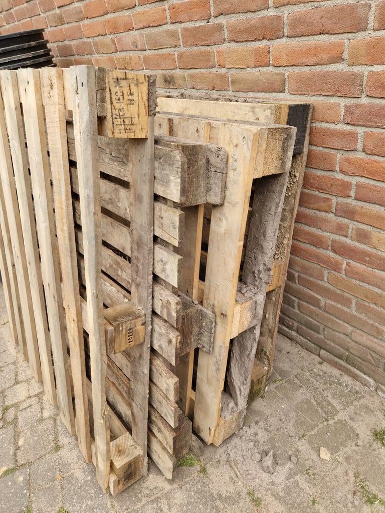 Pallets 4 stuks.. GRATIS, Ophalen, Overige houtsoorten, Minder dan 200 cm, Pallet