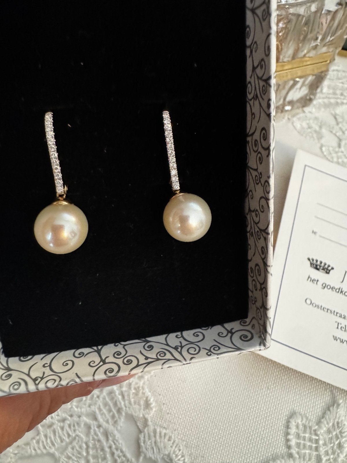 Gouden Oorhangers met Parel en Briljant, Sieraden, Tassen en Uiterlijk, Oorbellen, Hangers, Met edelsteen, Ophalen of Verzenden