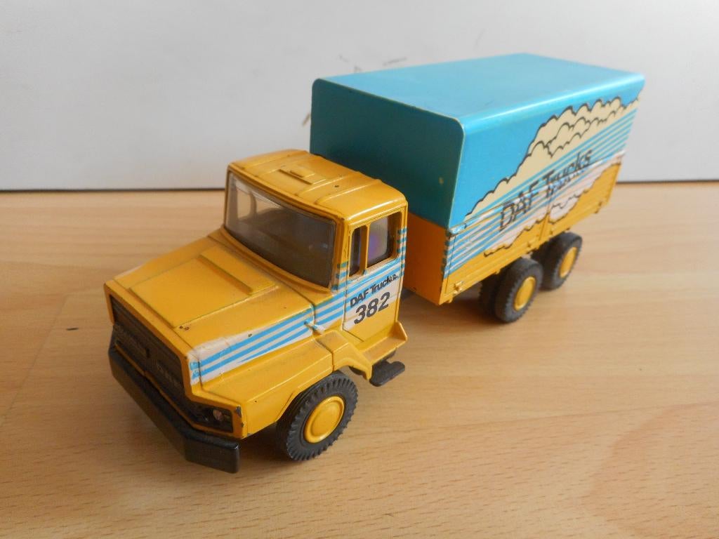 Lion Car Daf 2800 "Daf Trucks", Hobby en Vrije tijd, Modelauto's | 1:50, Ophalen of Verzenden, Gebruikt, Bus of Vrachtwagen, Lion Toys