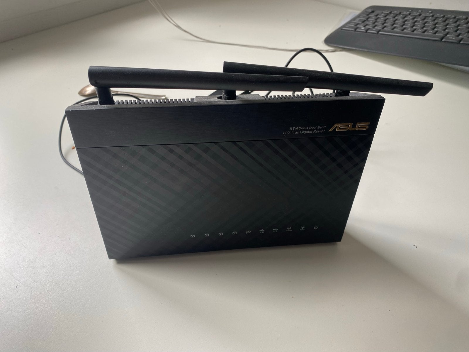 ASUS RT-AC68U Dual Band Router & RP-AC56 Range Extender, Computers en Software, Ophalen, Gebruikt, Router