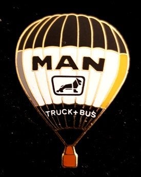 M.A.N. TRUCK + BUS ballon pin, Verzamelen, Verzenden, Nieuw, Transport, Speldje of Pin