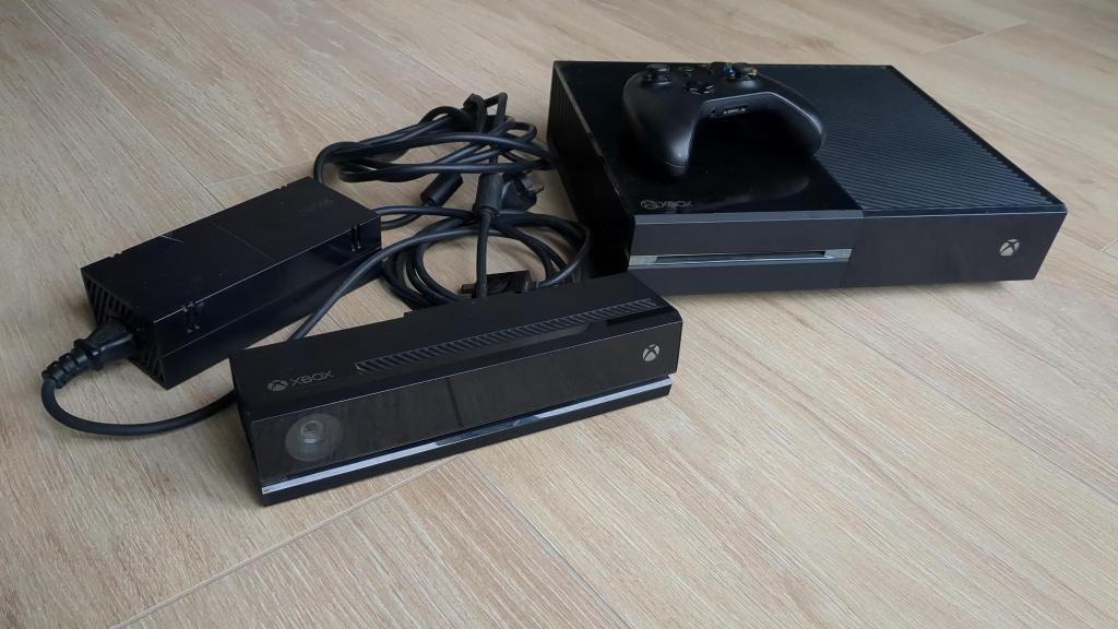 Xbox one, Spelcomputers en Games, Spelcomputers | Xbox One, Ophalen, 500 GB, Xbox One, Zo goed als nieuw