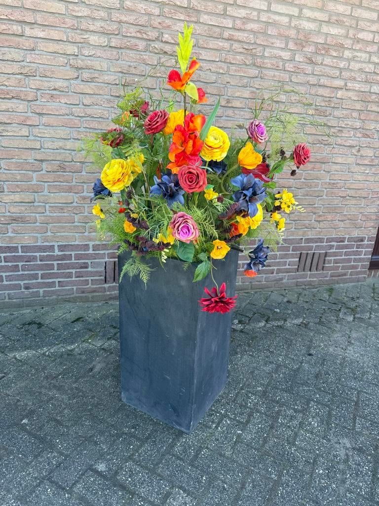Grote vierkante bak met kunstbloemen 140cm hoog, Binnen, Nieuw, Ophalen of Verzenden, Kunststof