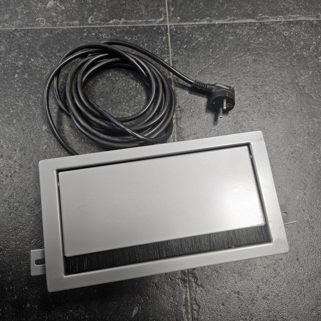 Inbouwunit 3-voudig - Netbox MEB3 elektra-unit bureau, Niet ingevuld, Gebruikt, Niet ingevuld, Niet ingevuld