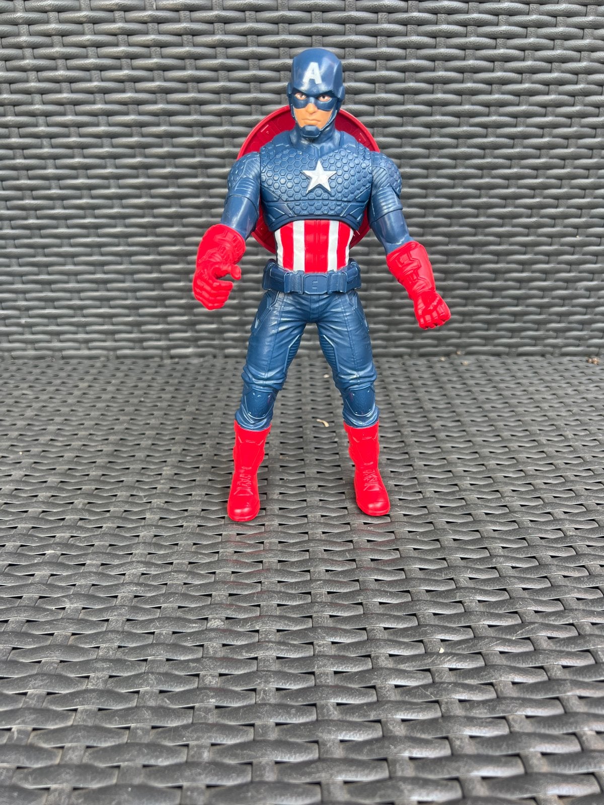 Captain America Actiefiguur met Schild - Marvel Comics, Ophalen, Zo goed als nieuw