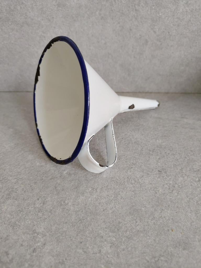 Oude kleine emaille trechter., Antiek en Kunst, Antiek | Emaille, Ophalen of Verzenden