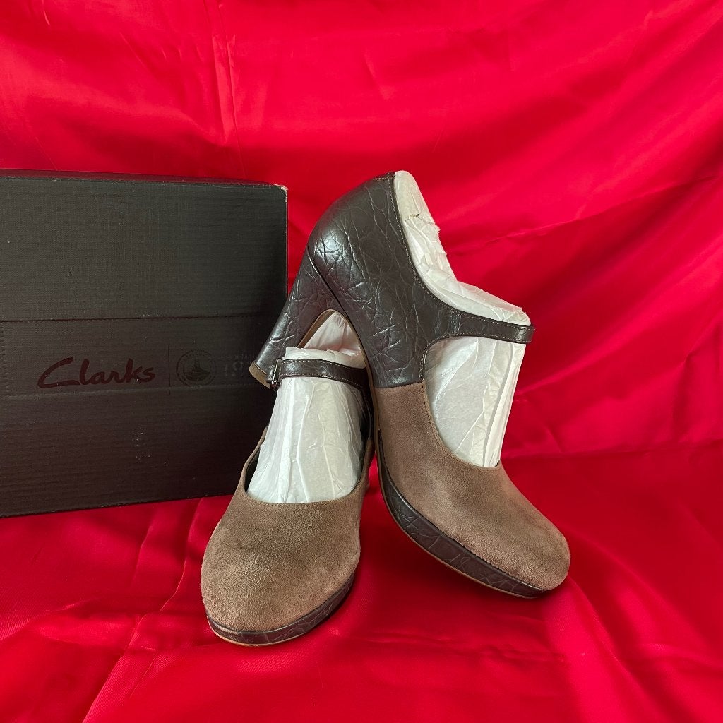 Clarks pumps – Taupe Combi – maat 36. Nieuw, Pumps, Bruin, Nieuw, Ophalen of Verzenden