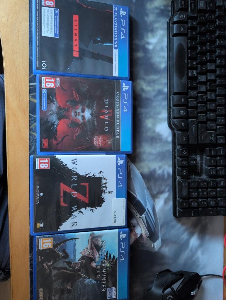 4 PS4 Games: Hitman 3, Diablo 4, World War Z, Monster Hunter, Spelcomputers en Games, Games | Sony PlayStation 4, Avontuur en Actie