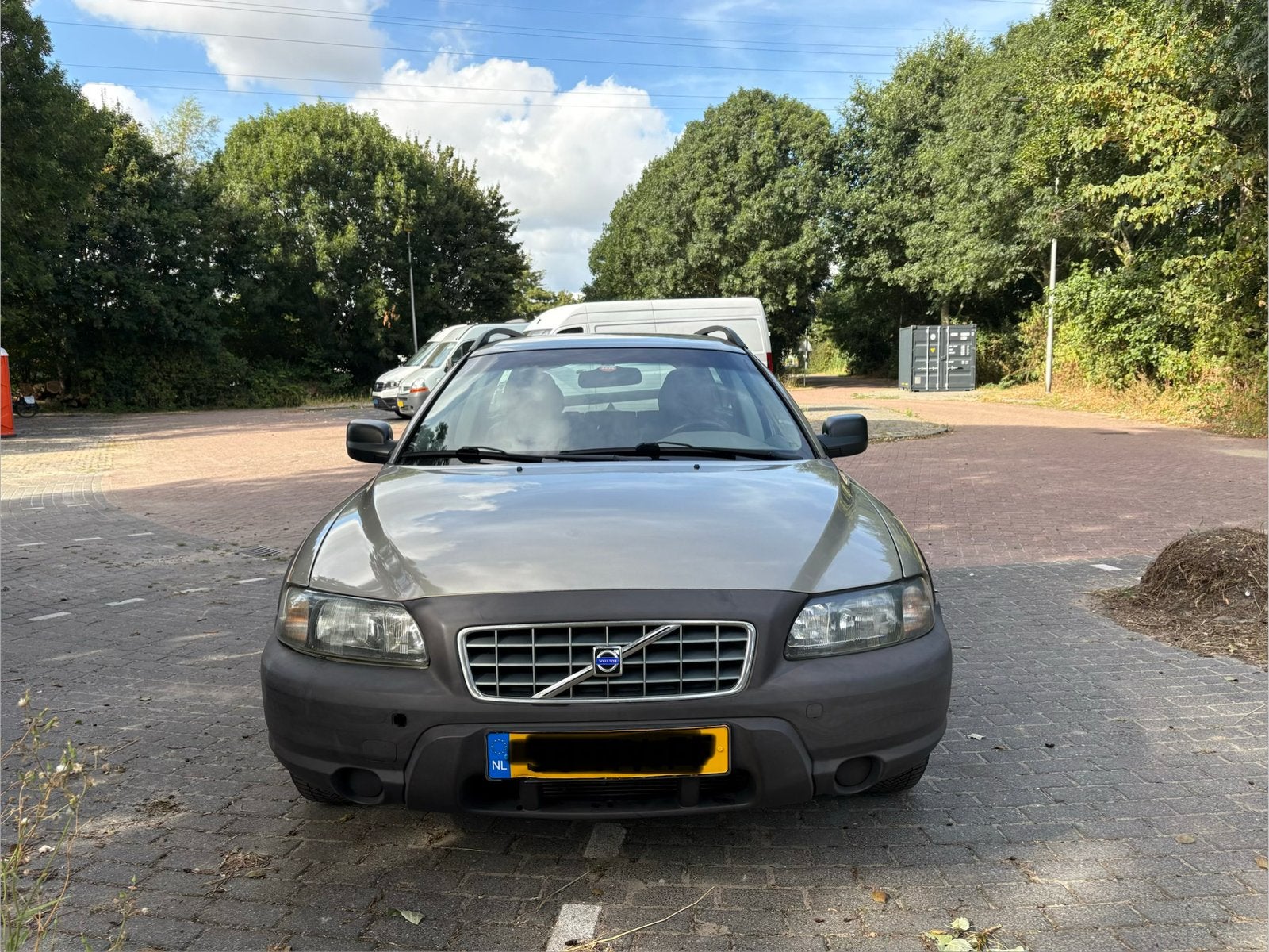 Volvo XC70 2.5T AWD Automaat | 1e eigenaar | €4.500, Auto's, Automaat, Dealer onderhouden, 1800 kg, Overige kleuren