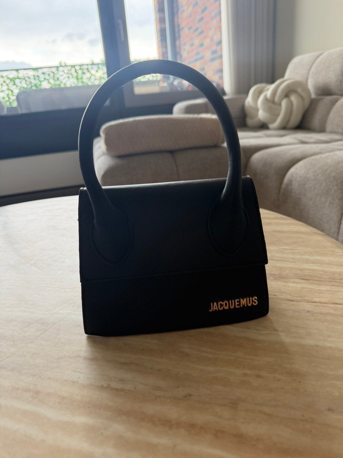 Jacquemus de chiquito tas zwart middel formaat, Ophalen of Verzenden, Zo goed als nieuw, Zwart, Handtas