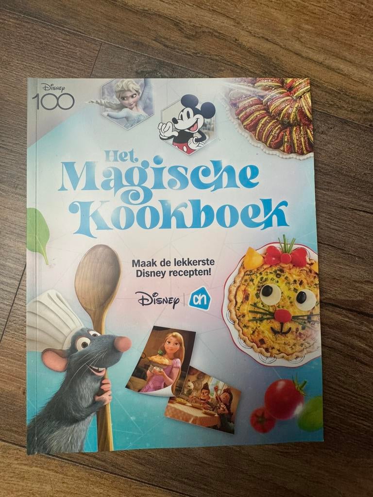 Disney Het Magische Kookboek Compleet met Stickers, Verzamelen, Disney, Ophalen of Verzenden, Overige figuren, Nieuw