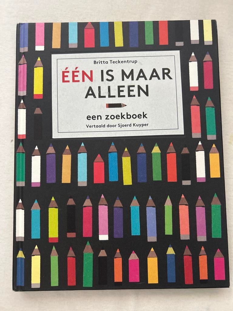 Één is maar alleen - Britta Teckentrup (zoekboek), Ophalen of Verzenden, Zo goed als nieuw, Non-fictie