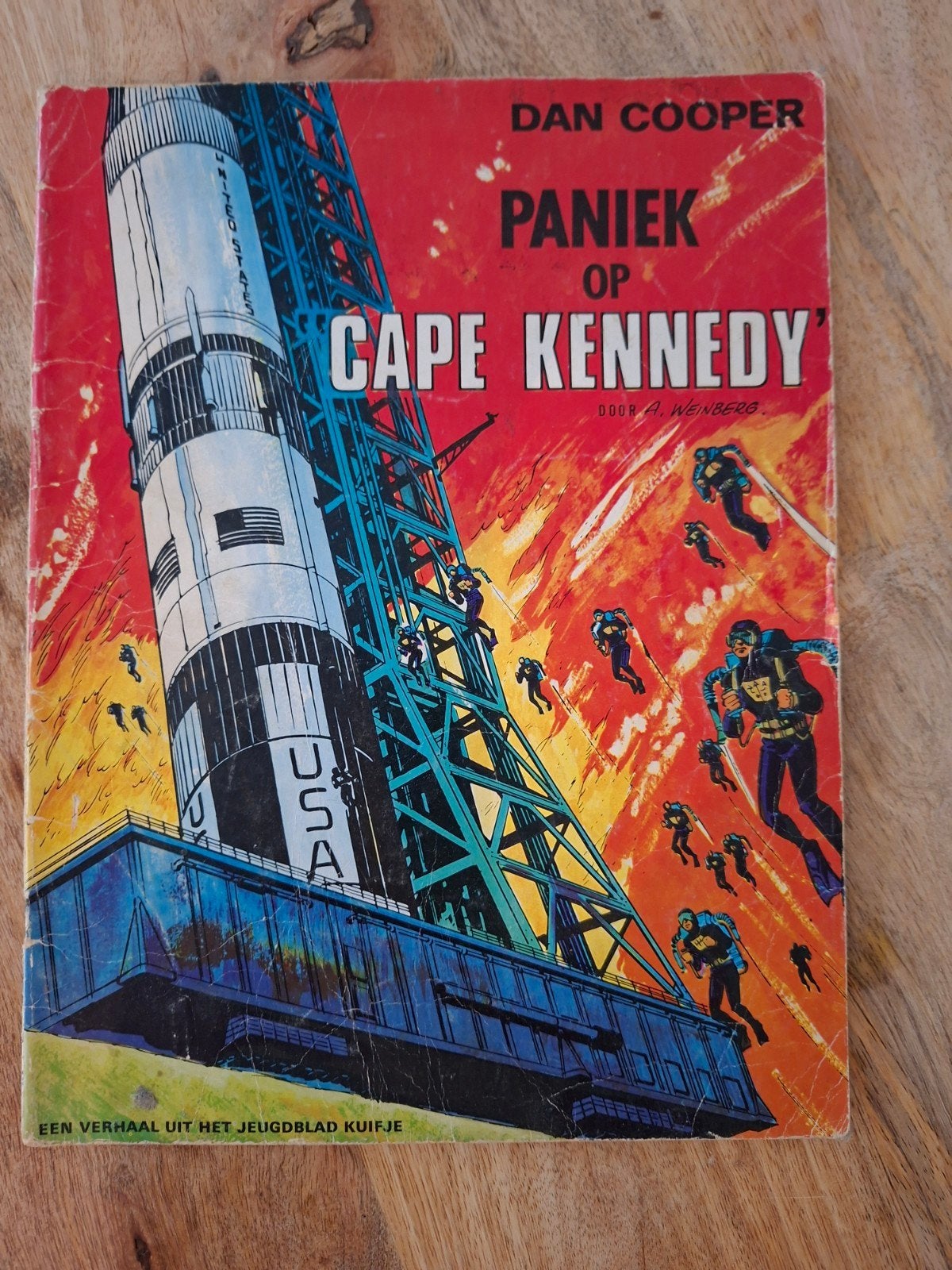 Dan Cooper - Paniek op Cape Kennedy - Kuifje, Boeken, Eén stripboek, Ophalen of Verzenden, Gelezen