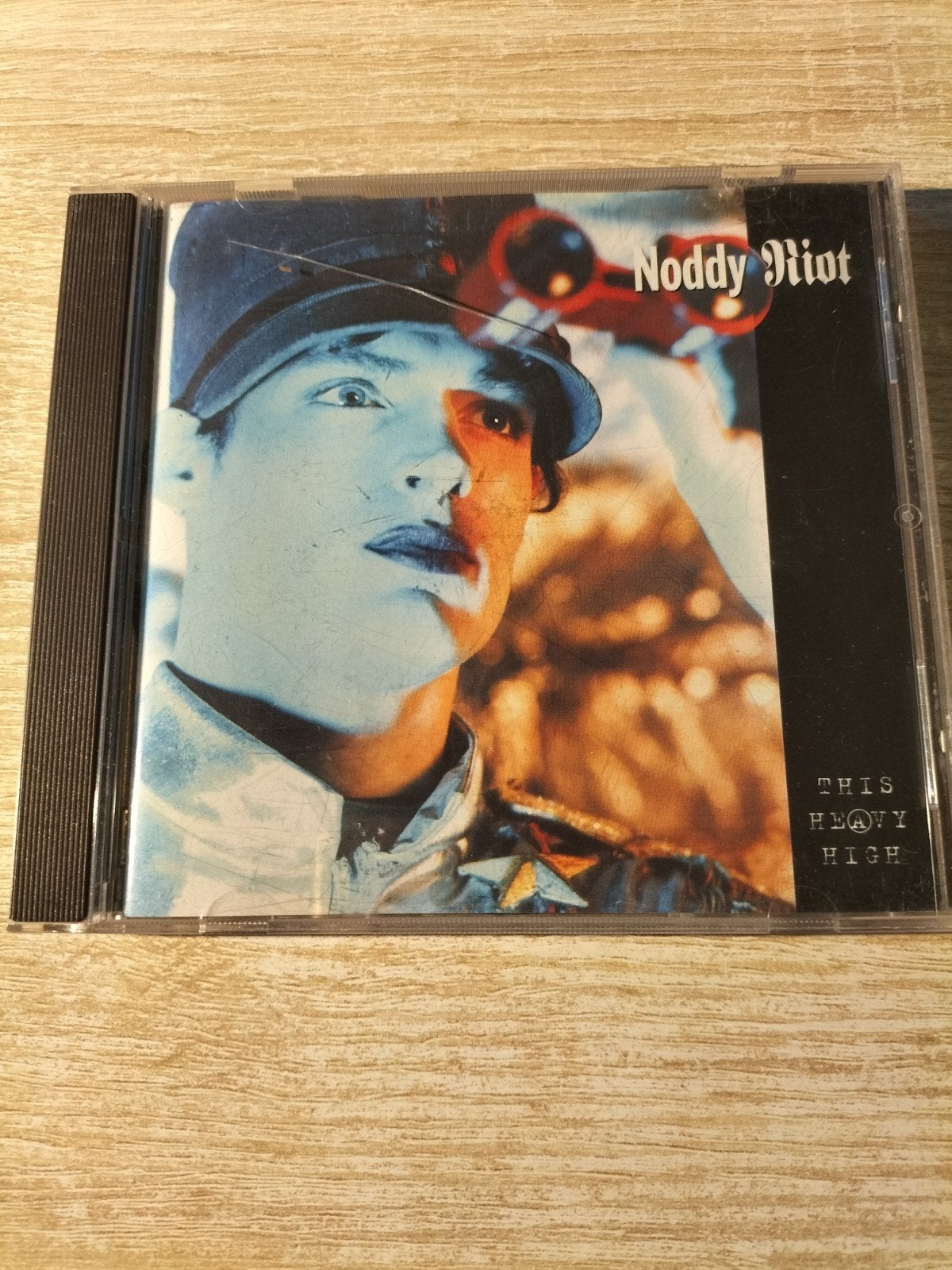 Noddy Riot - this heavy high, Ophalen of Verzenden