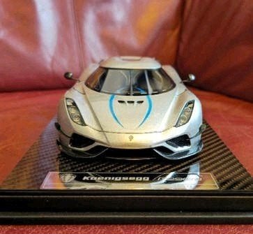 FrontiArt Koenigsegg Regera 1:18 21/399 Moon Silver, Hobby en Vrije tijd, Modelauto's | 1:18, Ophalen, Zo goed als nieuw, Overige merken