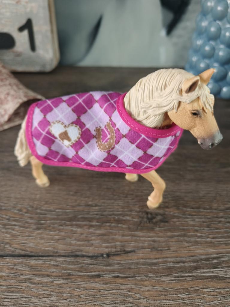 Schleich paard met dekje, Ophalen of Verzenden