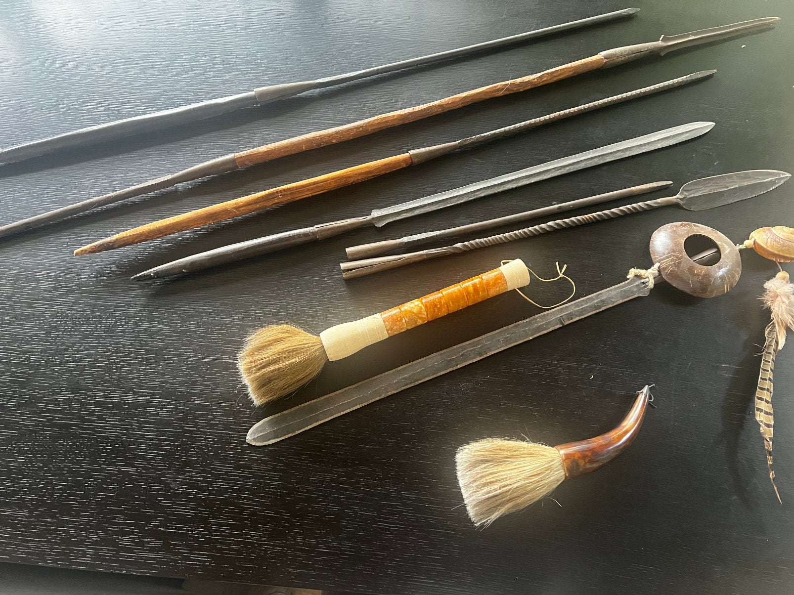 Decoratieve speren en penselen - Exotische kunst, Ophalen of Verzenden