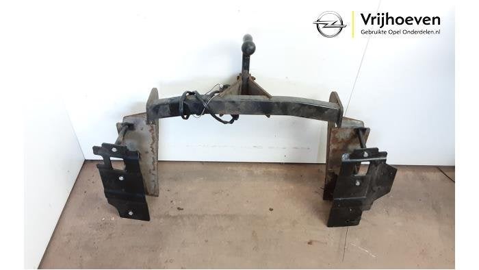 Trekhaak van een Opel Vectra (Vectra C 02-), Gebruikt, -, -, Opel