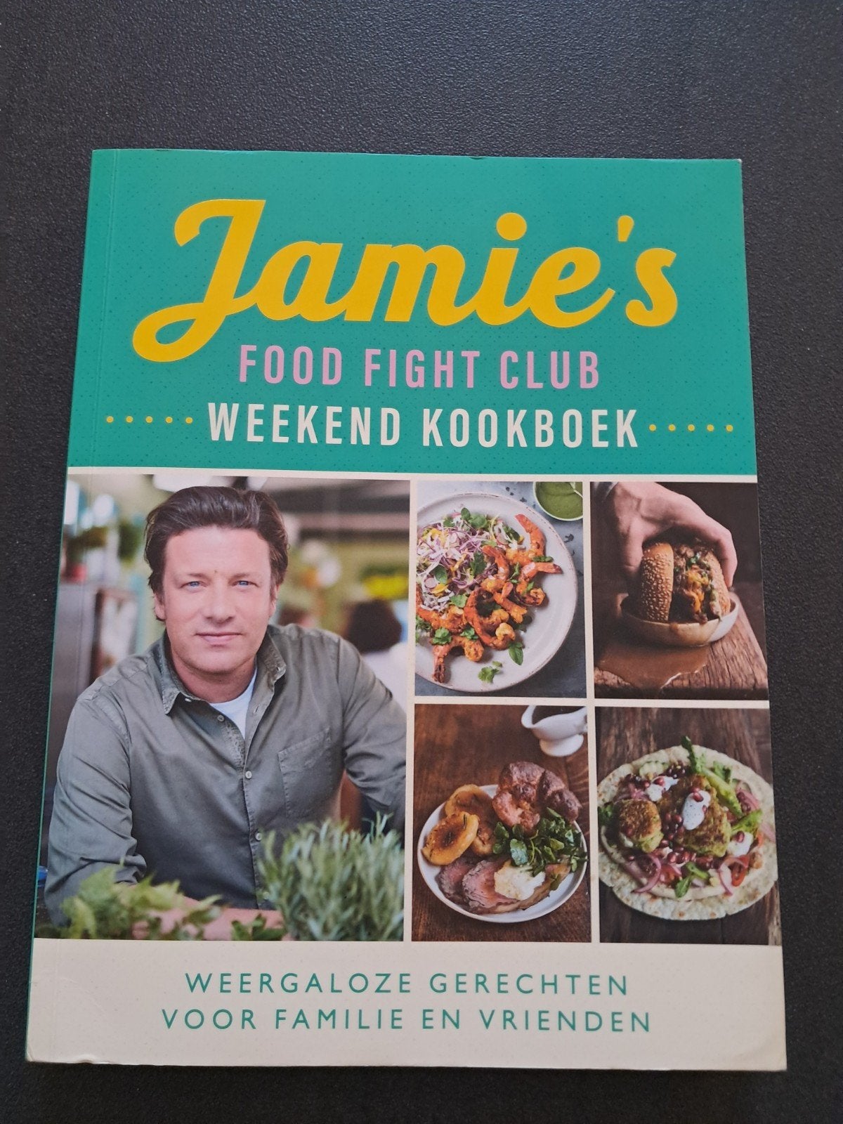 Jamie's Food Fight Club Weekend Kookboek - Jamie Oliver, Boeken, Ophalen of Verzenden, Gelezen, Jamie Oliver, Overige gebieden